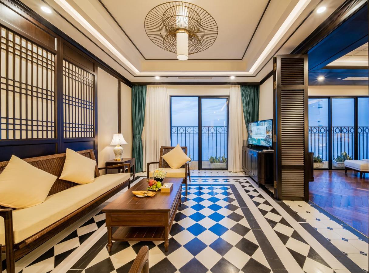 Potique Hotel Nha Trang Exterior foto